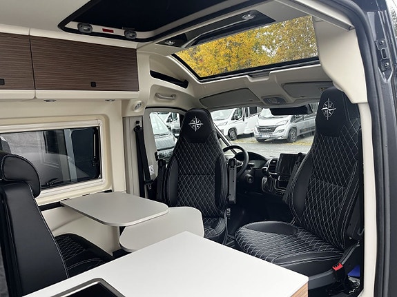 Westfalia Columbus 540D Pop-Up Premium Edition Litium, solcell, vattenburen dieselvärme, automat 9 of 29