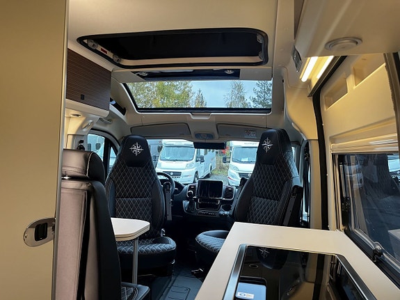 Westfalia Columbus 540D Pop-Up Premium Edition Litium, solcell, vattenburen dieselvärme, automat 18 of 29