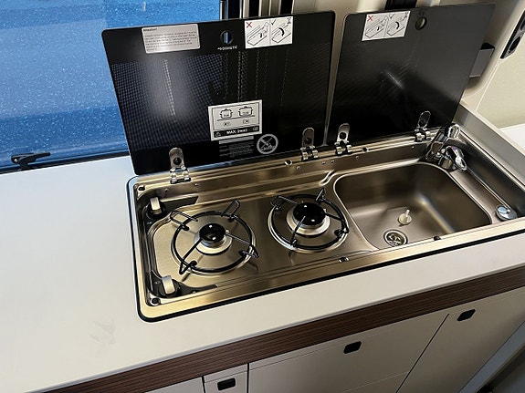 Westfalia Columbus 540D Pop-Up Premium Edition Litium, solcell, vattenburen dieselvärme, automat 14 of 29