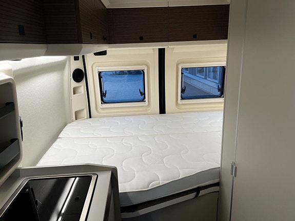 Westfalia Columbus 540D Pop-Up Premium Edition Litium, solcell, vattenburen dieselvärme, automat 16 of 29