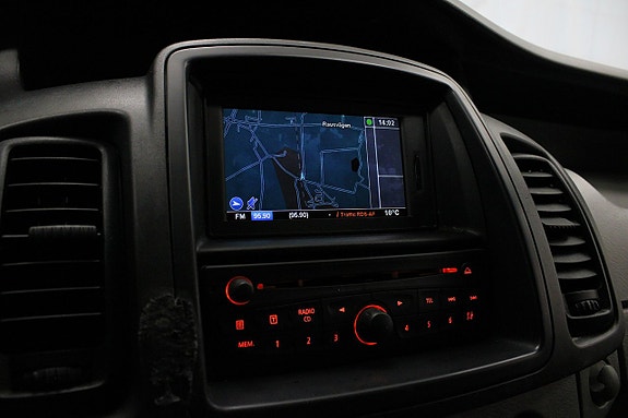 Renault Trafic 7 of 12