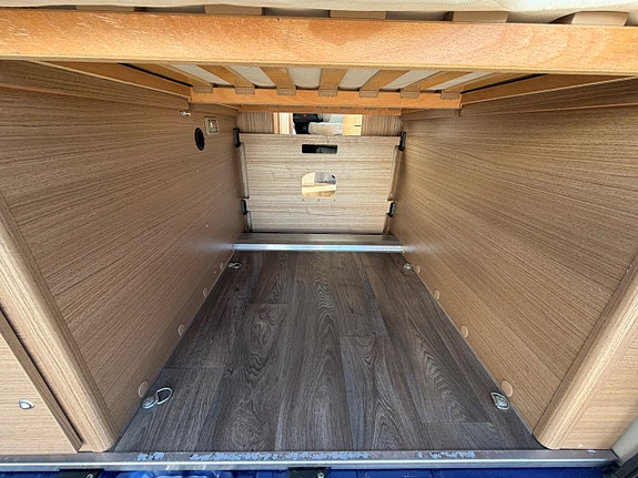 Carado *5.40m*Pop-up tak*4-bäddar*Nya 140hk Euro 6*Dragkrok: 2500kg 12 of 30