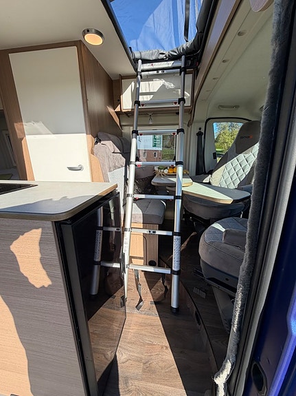 Carado *5.40m*Pop-up tak*4-bäddar*Nya 140hk Euro 6*Dragkrok: 2500kg 20 of 30