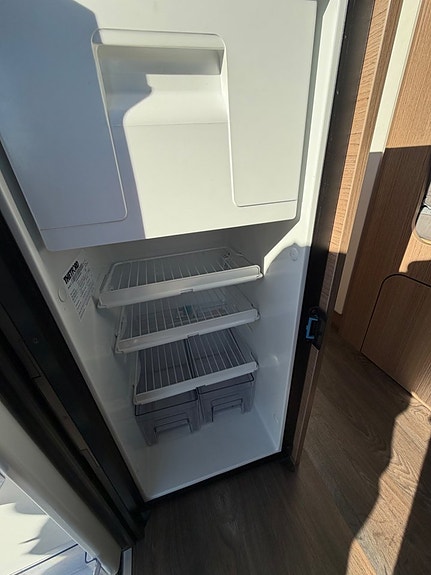 Carado *5.40m*Pop-up tak*4-bäddar*Nya 140hk Euro 6*Dragkrok: 2500kg 7 of 30