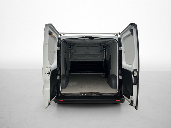 Renault Trafic 12 of 24