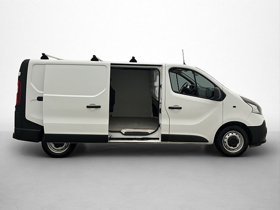 Renault Trafic 11 of 24