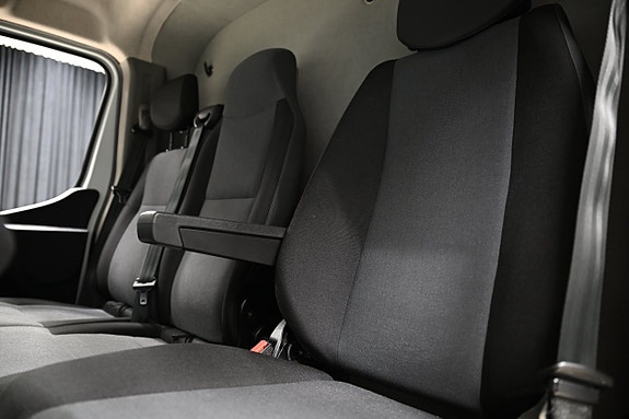 Renault Master 16 of 24