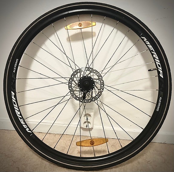 Product image 1 of 2