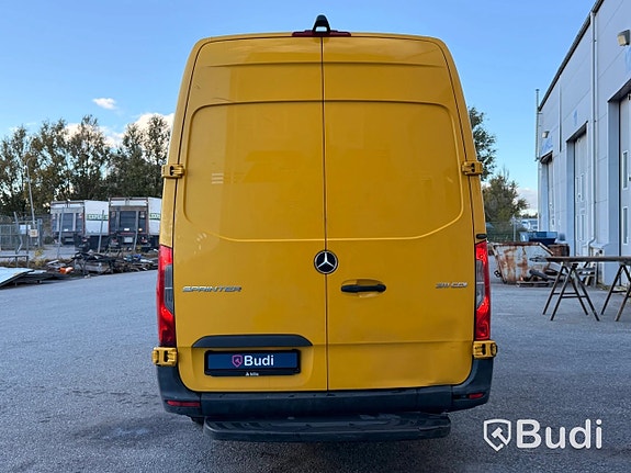 Mercedes-Benz Sprinter 208 4 of 27