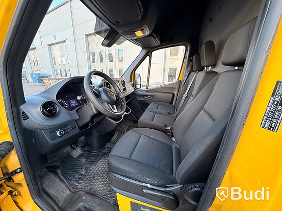 Mercedes-Benz Sprinter 208 9 of 27