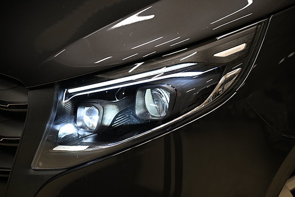 Mercedes-Benz Vito 119 2 of 30