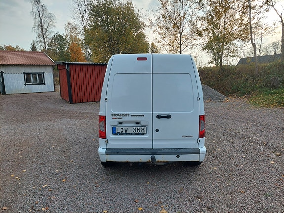Ford Transit Connect 4 of 6