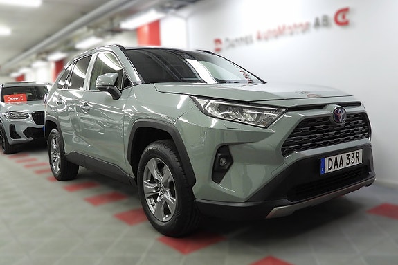Toyota RAV4 6 of 26