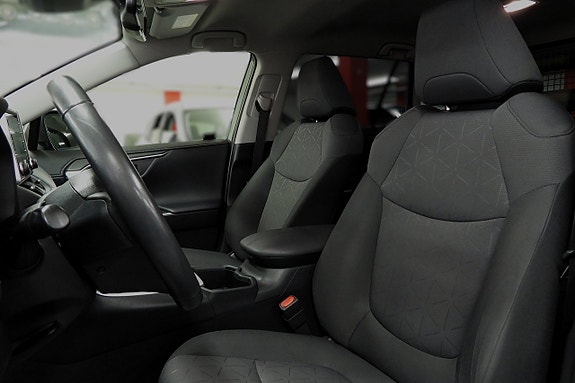 Toyota RAV4 20 of 26