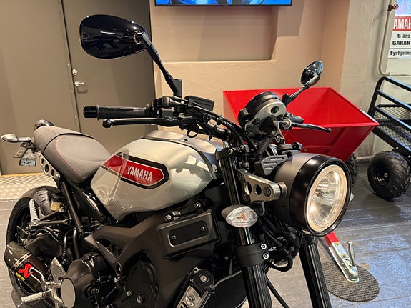 Yamaha XSR900 5 of 9