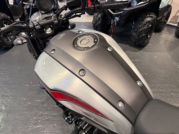 Yamaha XSR900 4 of 9