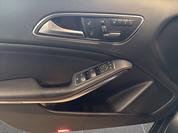 Mercedes-Benz GLA 45 AMG 9 of 17