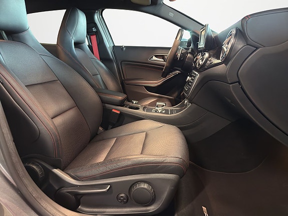 Mercedes-Benz GLA 45 AMG 15 of 17