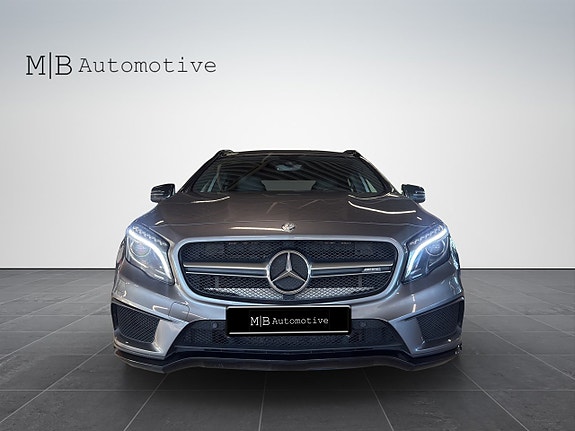 Mercedes-Benz GLA 45 AMG 2 of 17
