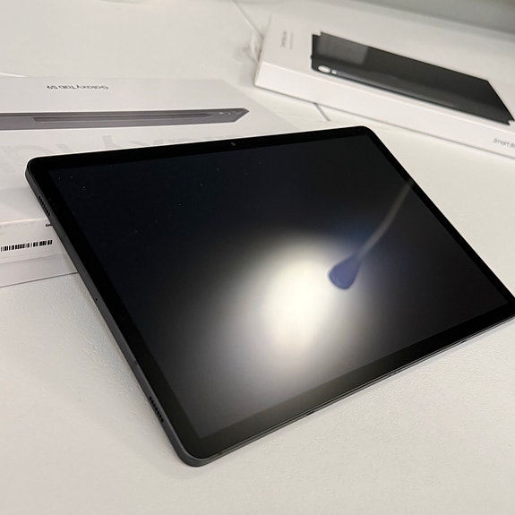 Product image 1 of 8