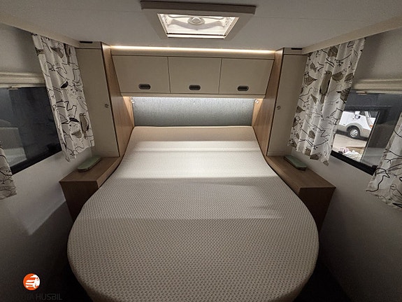 Sun Living S 75 SC Queenbed och taksäng 6 of 12