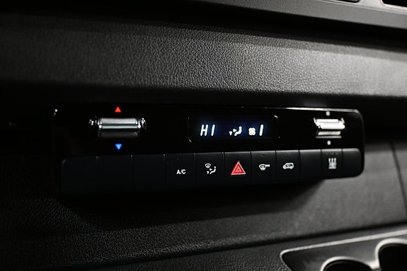Mercedes-Benz Sprinter 317 24 of 30