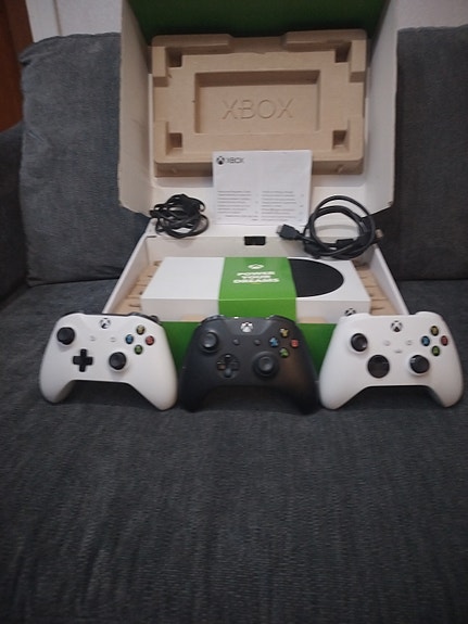 Product image 1 of 9