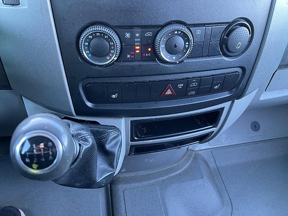 Mercedes-Benz Sprinter 319 11 of 26