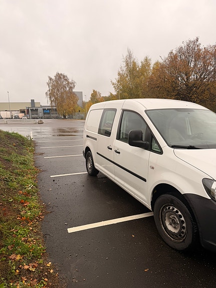 Volkswagen Caddy Maxi 3 of 6