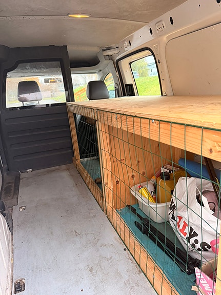 Volkswagen Caddy Maxi 6 of 6