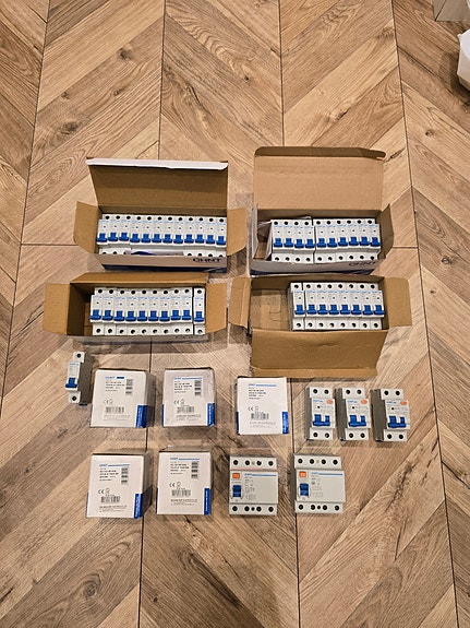 Product image 1 of 10