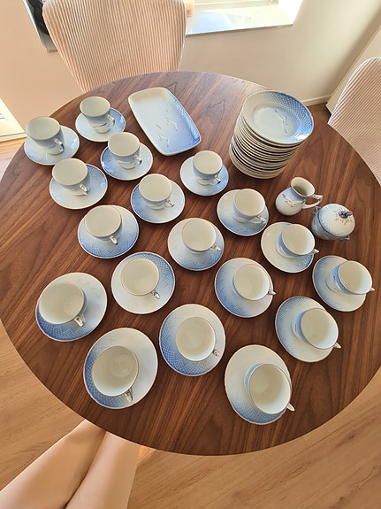 Product image 1 of 8