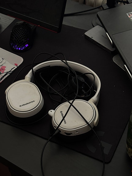 Product image 1 of 4