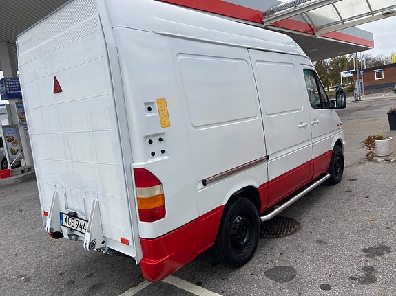 Mercedes-Benz Sprinter 308 4 of 12