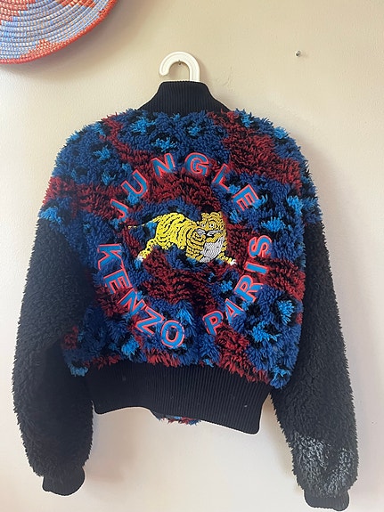Product image 1 of 6