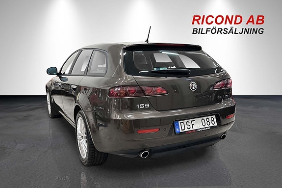 Alfa Romeo 159 7 of 19