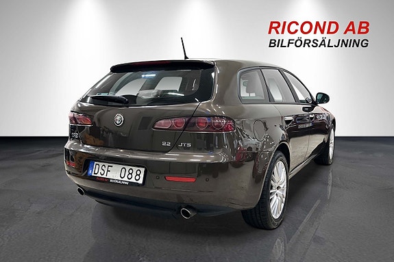 Alfa Romeo 159 5 of 19