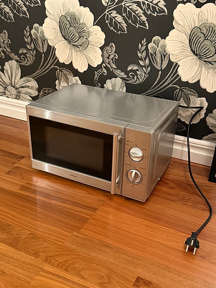 Product image 1 of 3