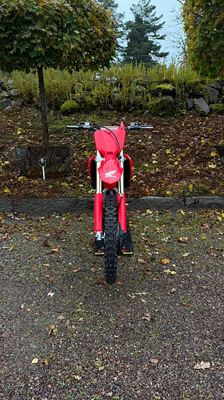 Honda CRF450R Race Bike 3 of 4
