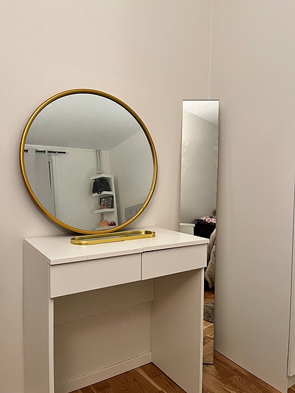 Product image 1 of 8