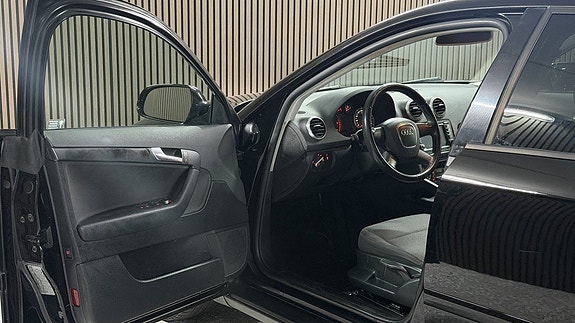 Audi A3 9 of 14