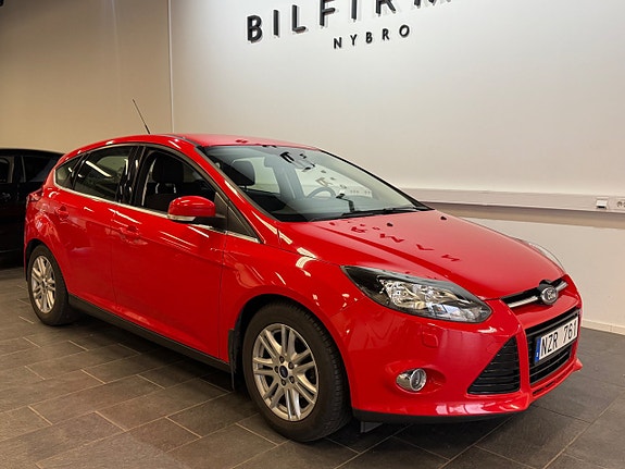 Ford Focus 2 of 8