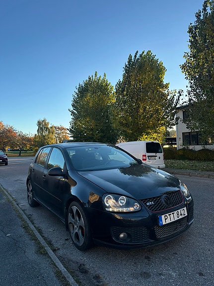 Volkswagen Golf V