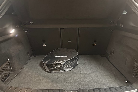 Mercedes-Benz GLA 250 e 13 of 14