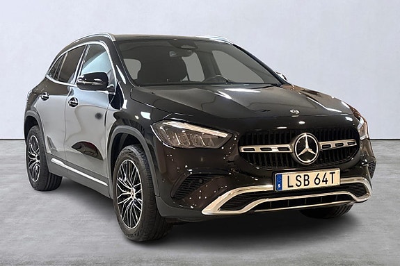 Mercedes-Benz GLA 250 e 6 of 14