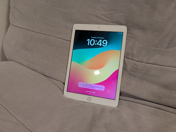 Apple iPad 6th Gen surfplatta 128 GB