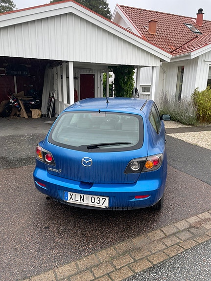 Mazda 3 2 of 5
