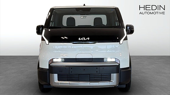 Kia PV5 8 of 14