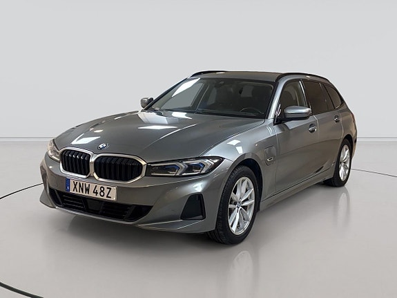 BMW 330e