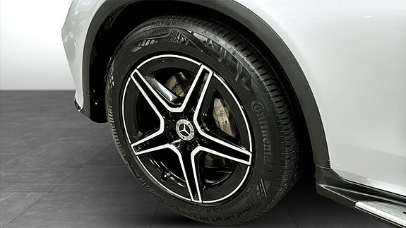 Mercedes-Benz GLC 220 d 9 of 26